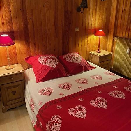 Le Petit Chalet Орон Экстерьер фото