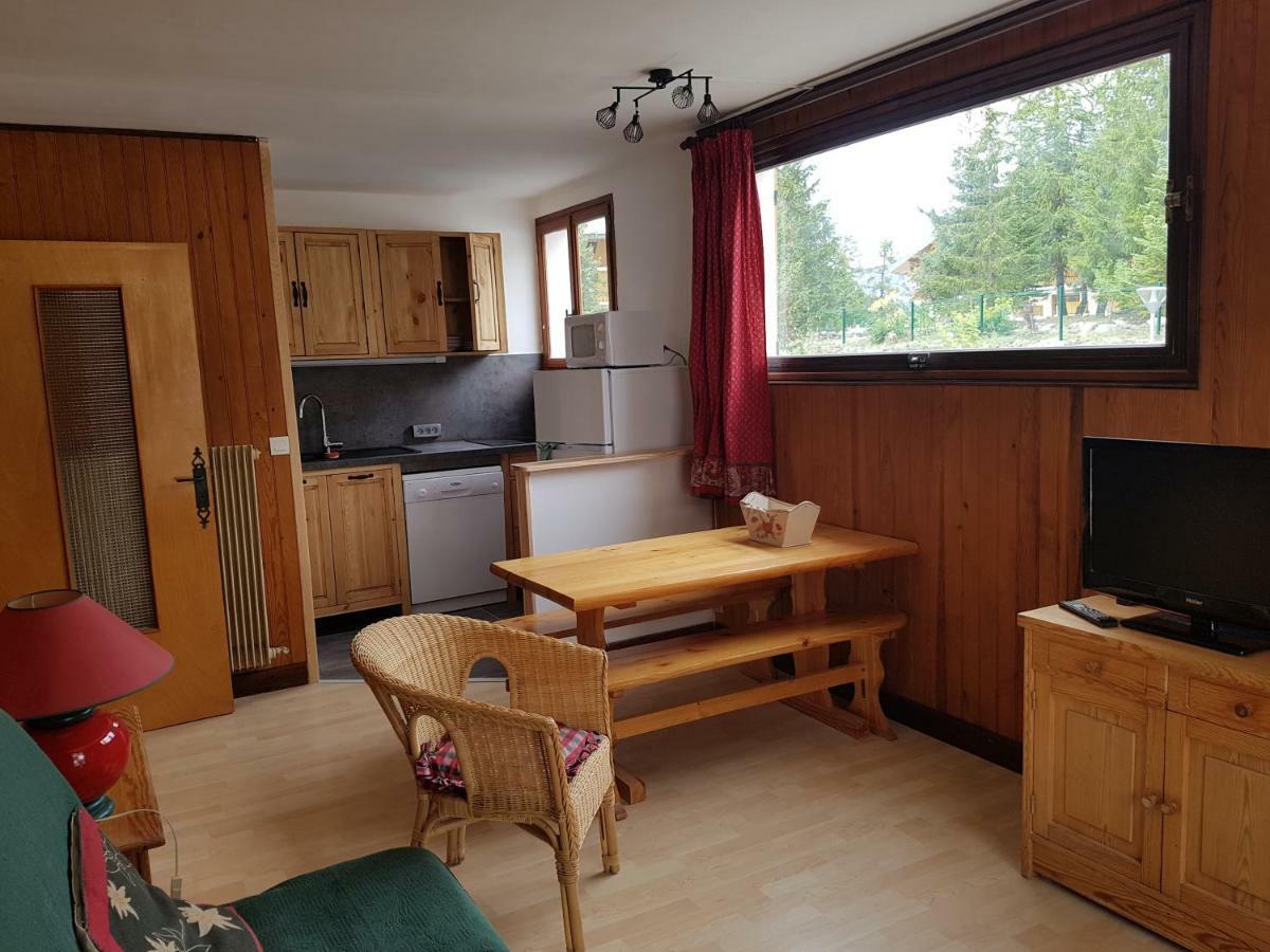 Le Petit Chalet Орон Экстерьер фото