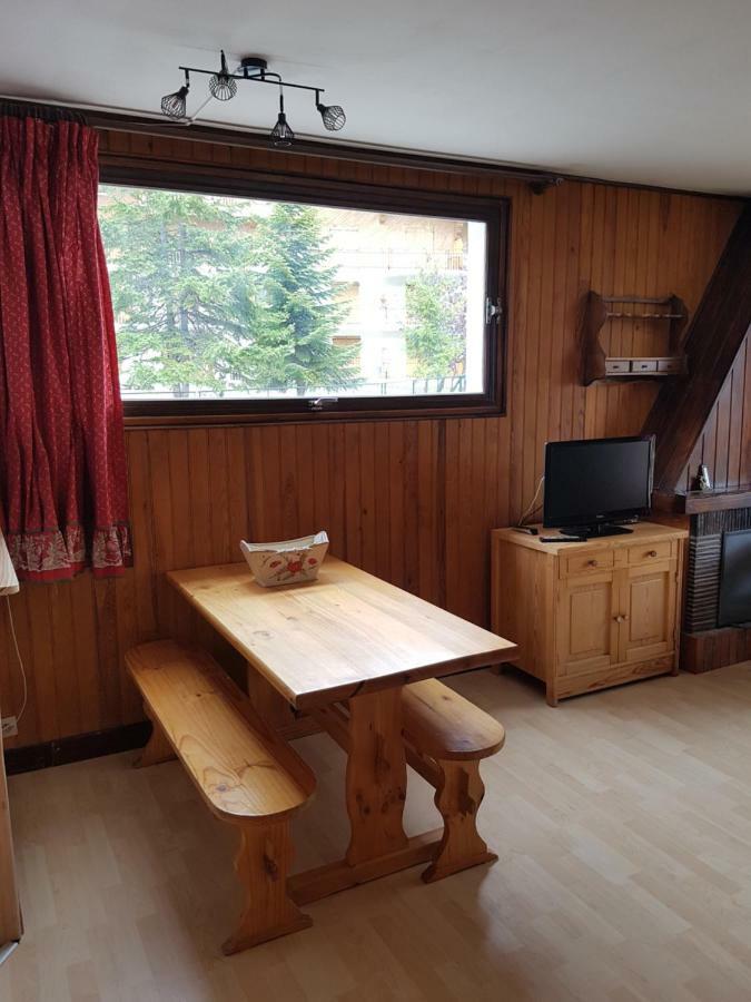 Le Petit Chalet Орон Экстерьер фото