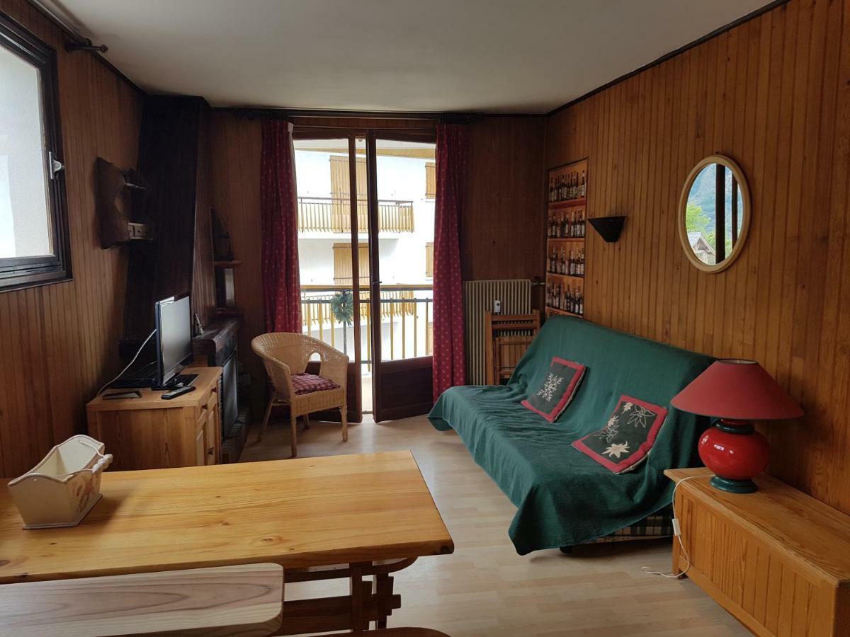 Le Petit Chalet Орон Экстерьер фото