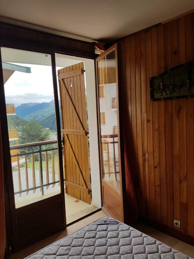 Le Petit Chalet Орон Экстерьер фото